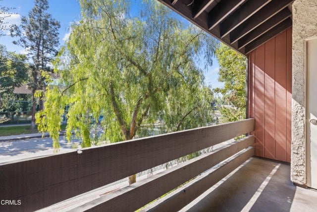 Building Photo - 21931 Burbank Blvd