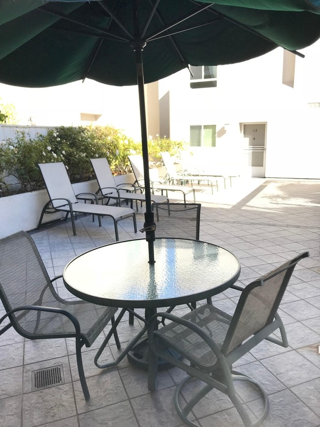 4242 Stansbury Ave 4242 Stansbury Ave Sherman Oaks CA 91423