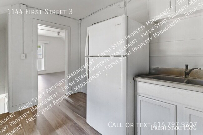 Building Photo - 1144 First Street 3-
