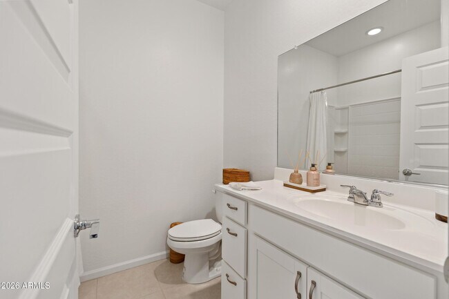 Building Photo - 3065 E Riding Boot Wy