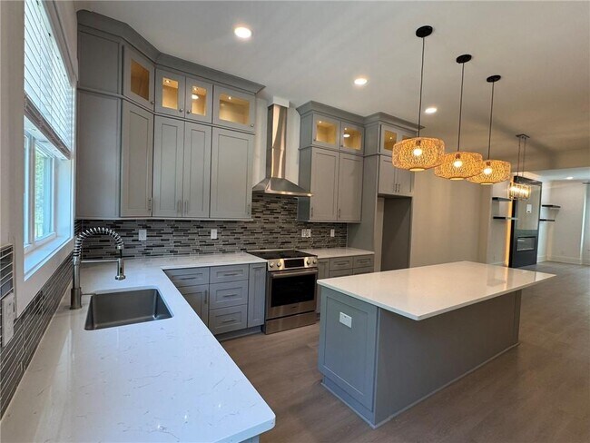 Building Photo - 173 Brush Creek Ct