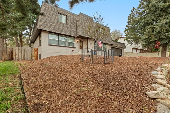 Building Photo - 2407 Virgo Dr