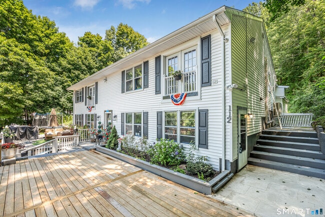 Building Photo - 112 Woodbine St