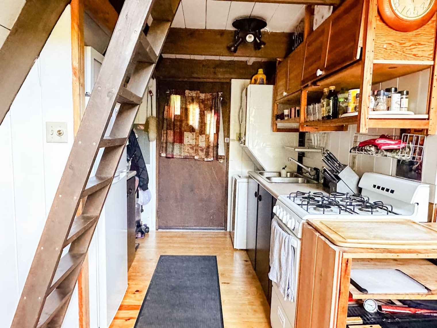 Building Photo - 614 Sanford Hollow Rd