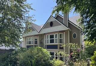 Building Photo - 2837 Prosch Ave W