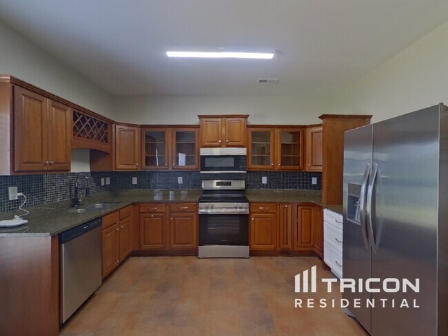 Building Photo - 1522 Ladora Dr