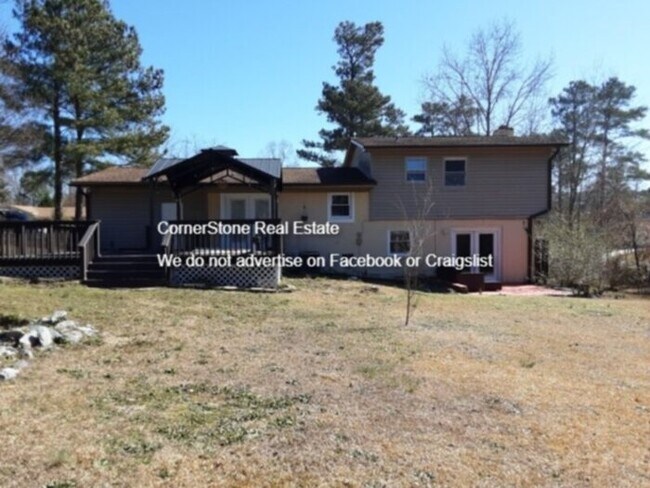 Building Photo - 207 Ingleside Dr