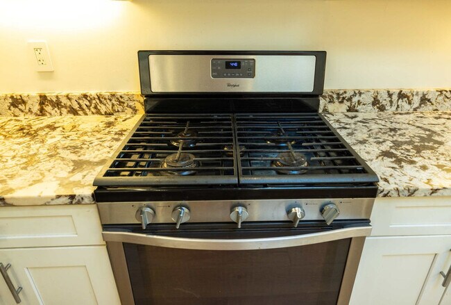 Building Photo - 30 Barranca Rd