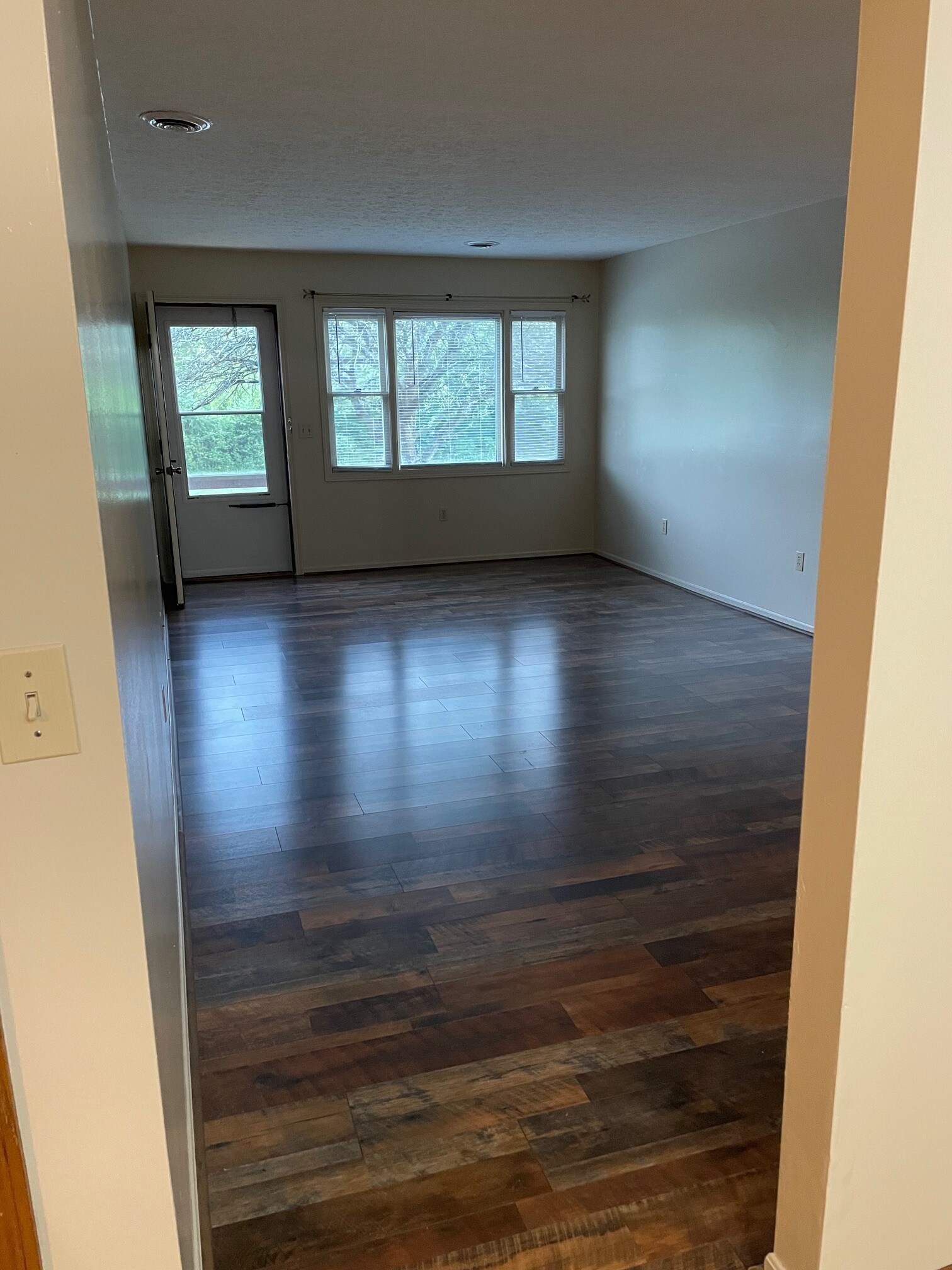 Family Room - 5459 Hebbardsville Rd