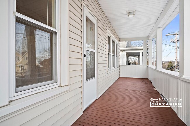 Building Photo - 42 Parsons St