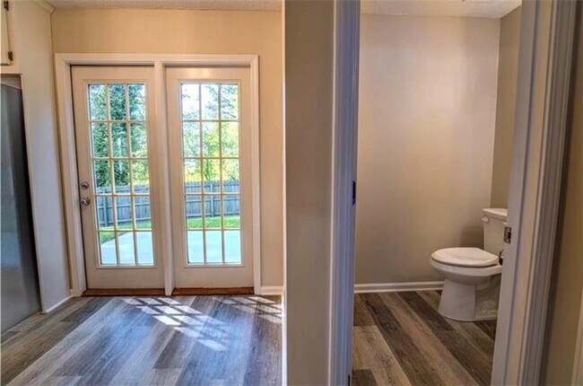 Building Photo - 108 Riley Way