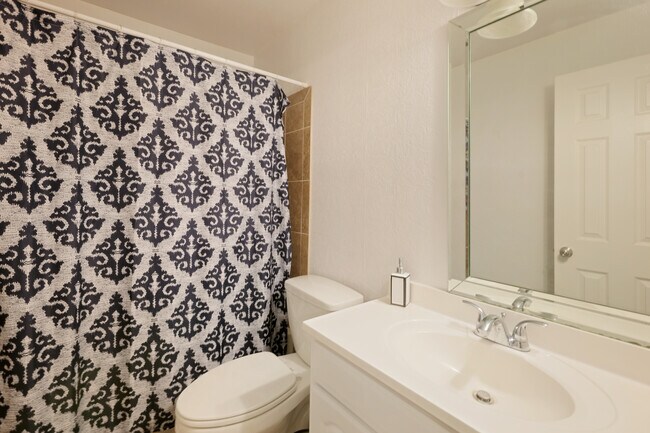 Building Photo - 2507 Hidden Cove Ct