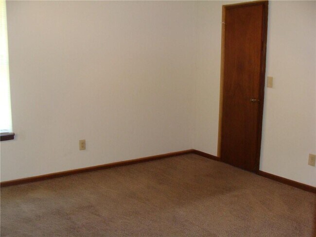 Building Photo - 2331 Newgate Dr