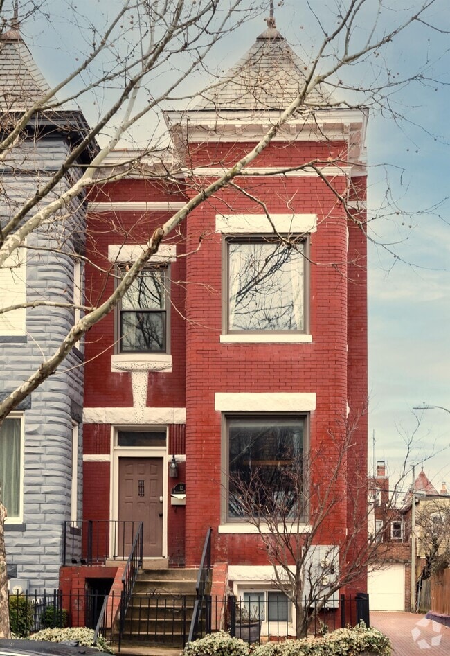 Building Photo - 12 Randolph Pl NW