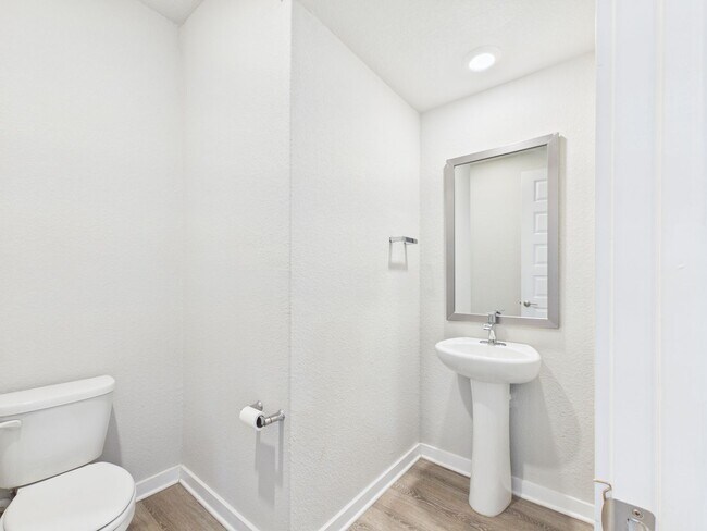 Building Photo - Beautiful Bar W Ranch Home – Hill Country Charm with Modern Comforts