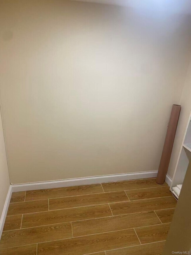 Building Photo - 207-24 28th Ave