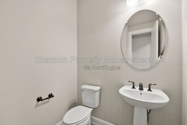 Building Photo - 28080 Woodland Bend Way