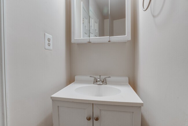 Building Photo - 19664 Wootton Ave