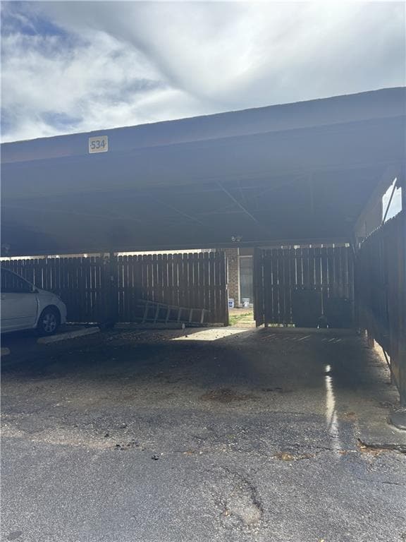 Building Photo - 534 Highland Woods Dr W