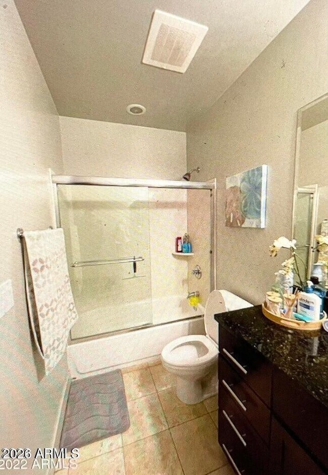 Building Photo - 945 E Playa Del Norte Dr