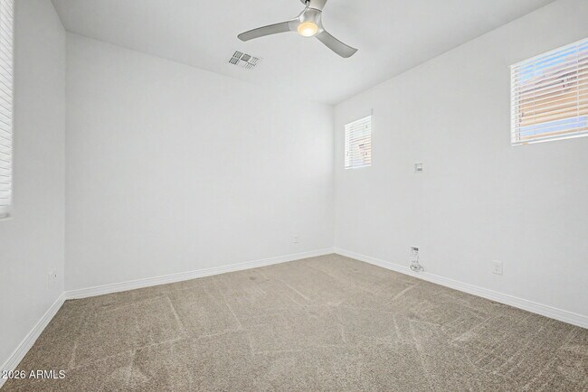 Building Photo - 15912 W Sierra St