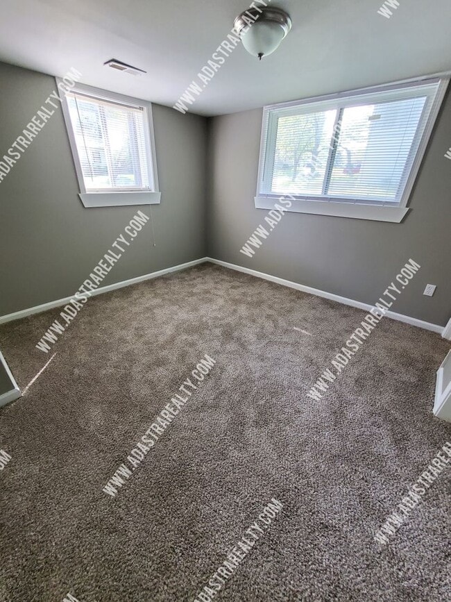 Building Photo - 9532 Booth Ave
