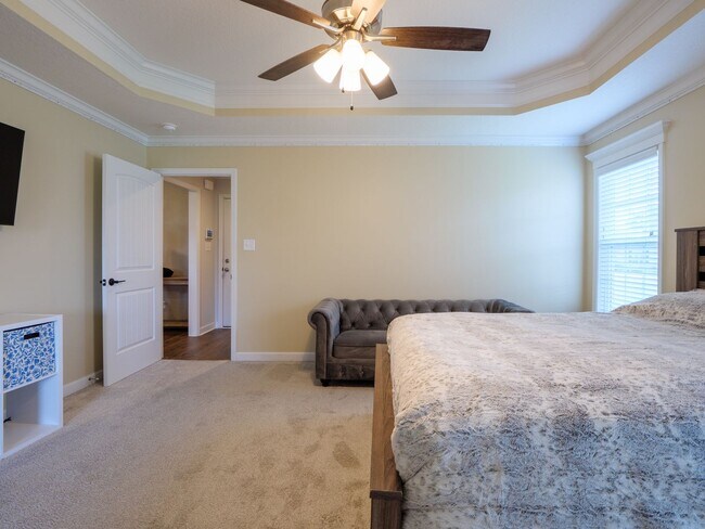 Building Photo - 3960 Landings Cir