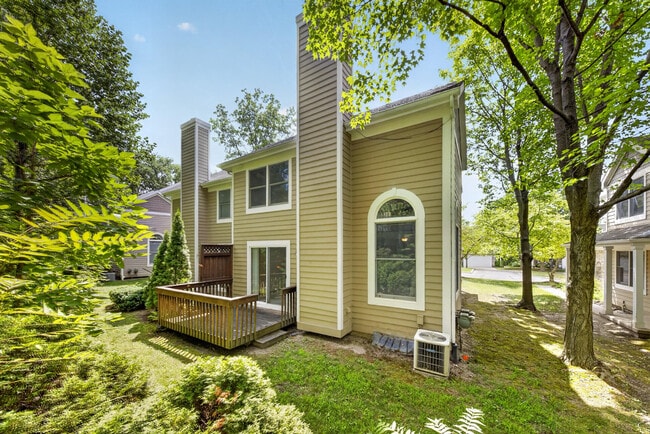 Building Photo - 2445 Mulberry Ct