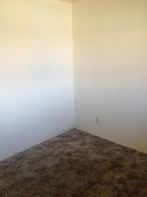 Building Photo - CORNER LOT- HAS FIREPLACE AND A DEN