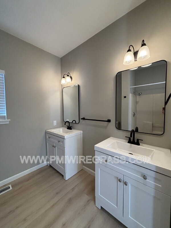 Building Photo - 1951 Redhawk Dr