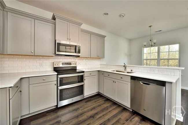 Building Photo - 293 McCrady Dr