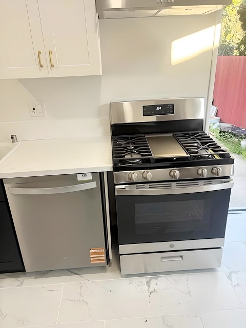 Building Photo - 2416 Boone Ave