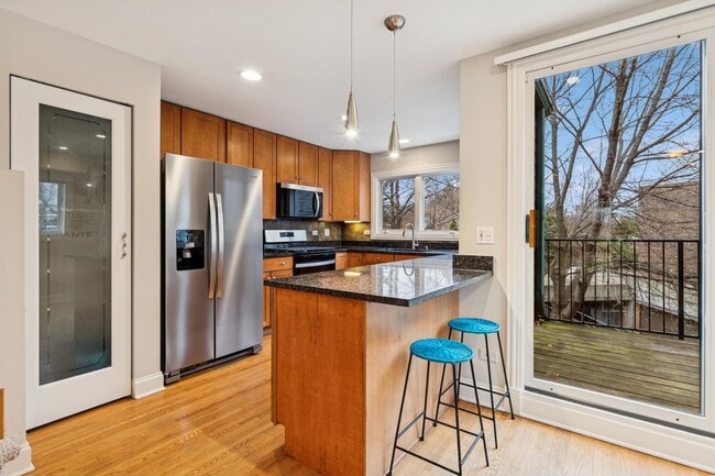 Building Photo - 7748 Lincoln Ave