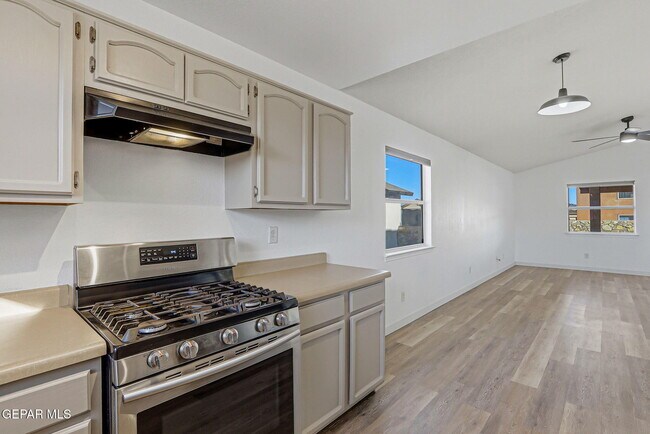 Building Photo - 11864 Mesquite Rock Dr