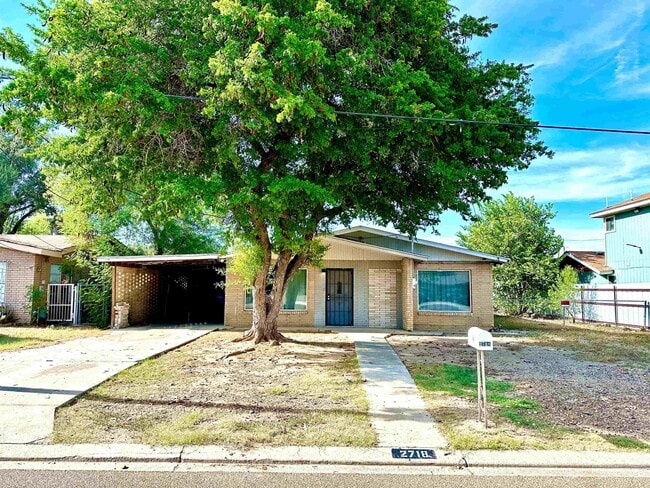 Primary Photo - 2718 Garfield St