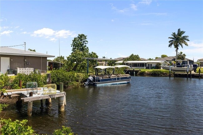 Building Photo - 4020 Palm Dr