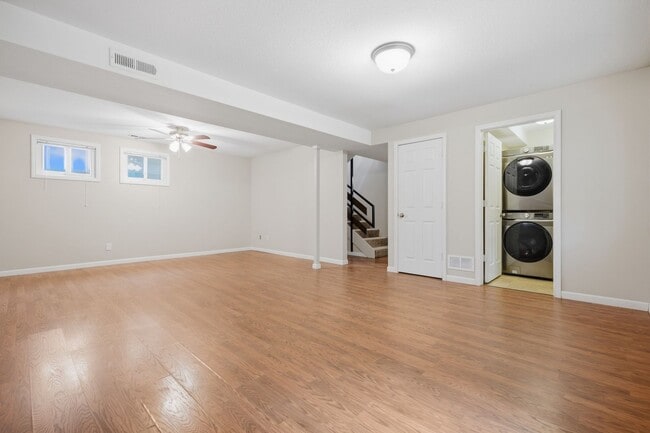 Building Photo - 2309 Anderson Ave