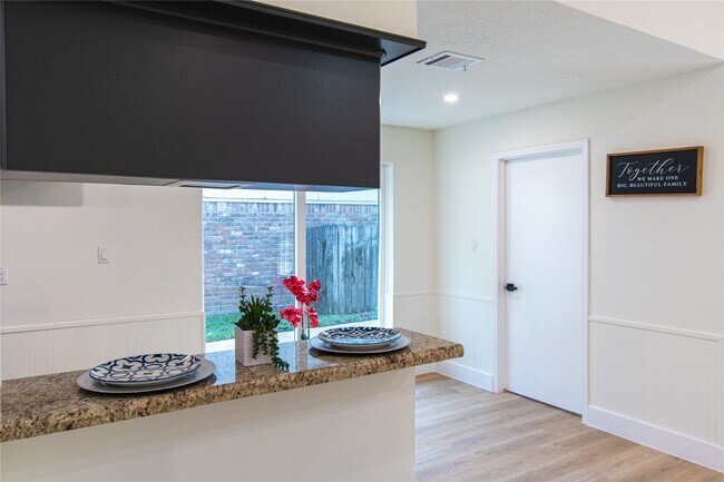 Building Photo - 822 Red Rock Canyon Dr