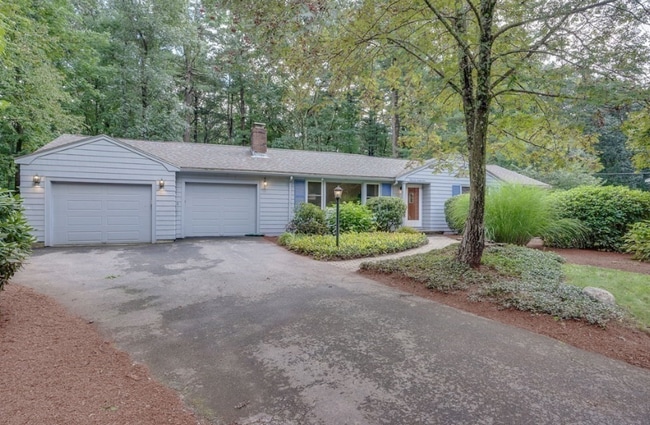 Building Photo - 31 Hayden Ln