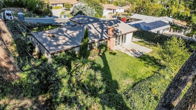 Building Photo - 20524 Rhoda St