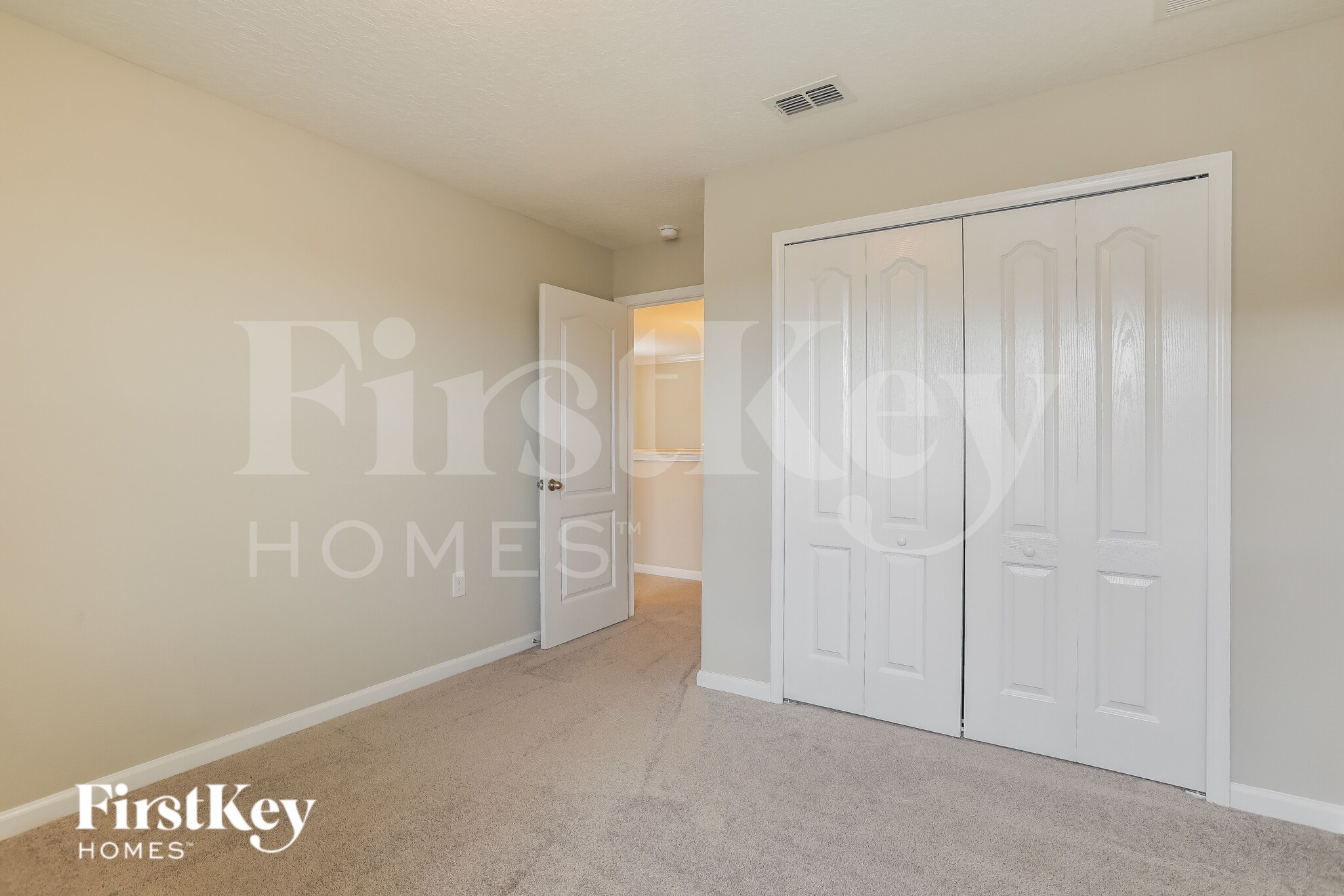 Building Photo - 3999 Heatherbrook Pl