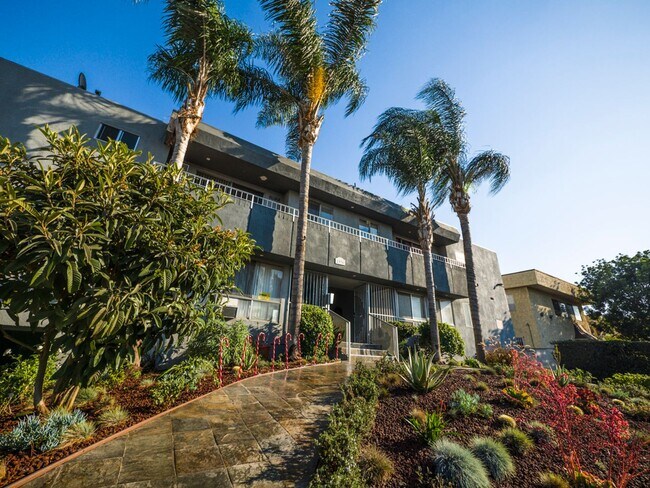 Interior Photo - 1936 Corning St
