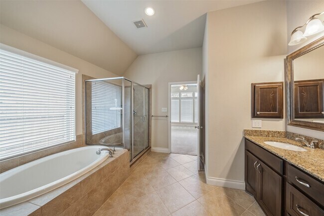 Building Photo - 29022 Crested Butte Dr