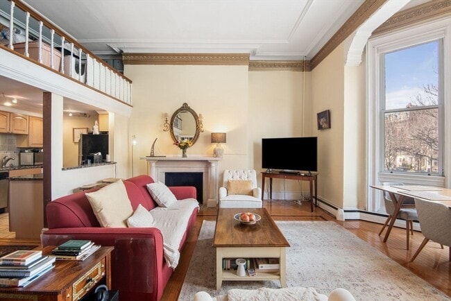 Building Photo - 64 Commonwealth Ave