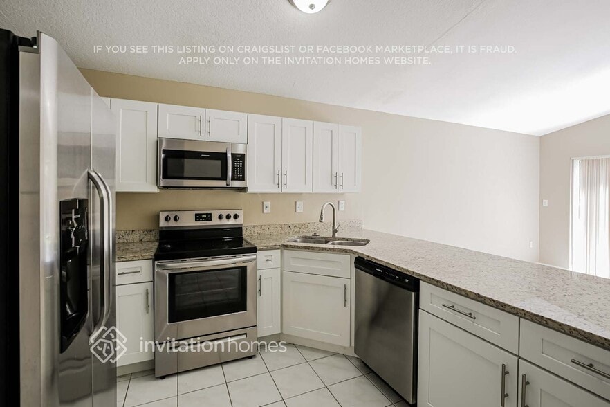 Building Photo - 17184 SW 143rd Pl