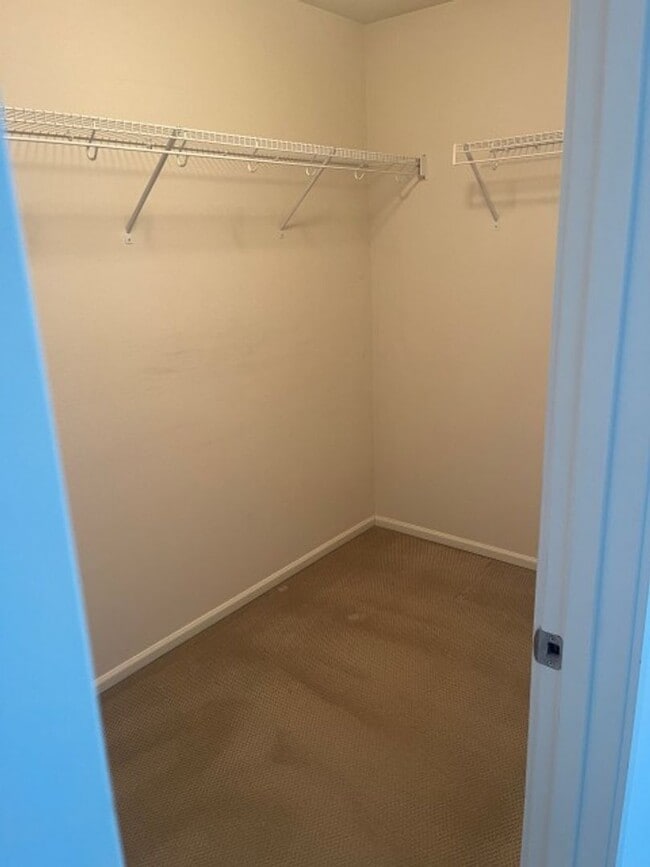 Building Photo - 3bd/2.5ba Lynnwood Townhome