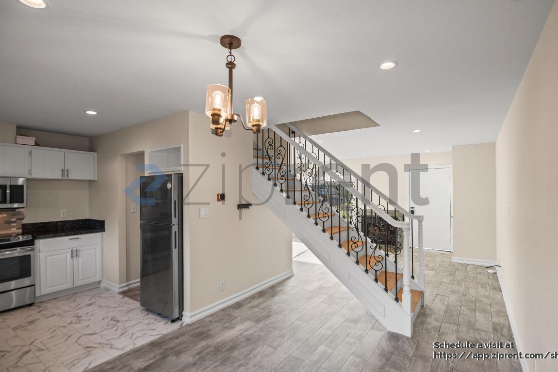 Building Photo - 4451 Fairlands Dr