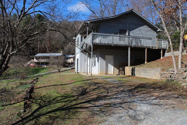 Building Photo - 28 Brown Hollow Ln