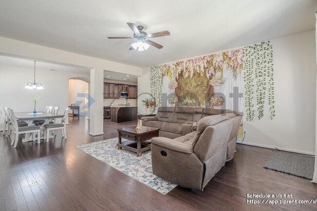 Building Photo - 27115 Downing Park Blvd