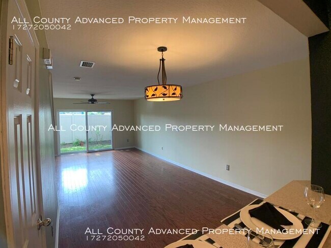 Building Photo - Waterford townhome for rent many amenities